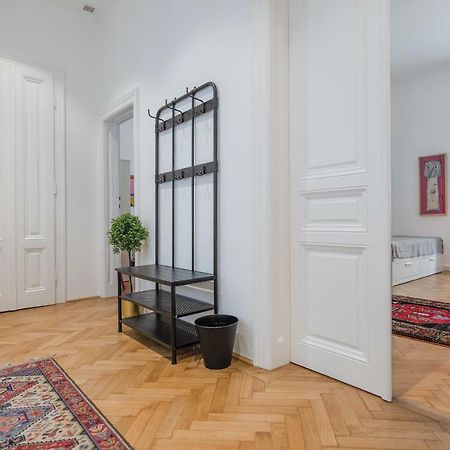 Grand Soho II Apartment Wenen Buitenkant foto