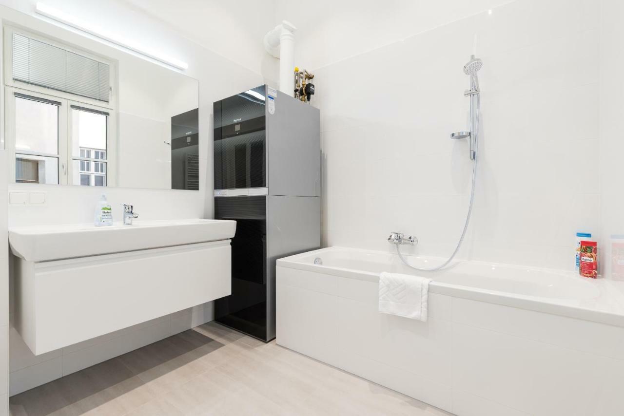 Grand Soho II Apartment Wenen Buitenkant foto