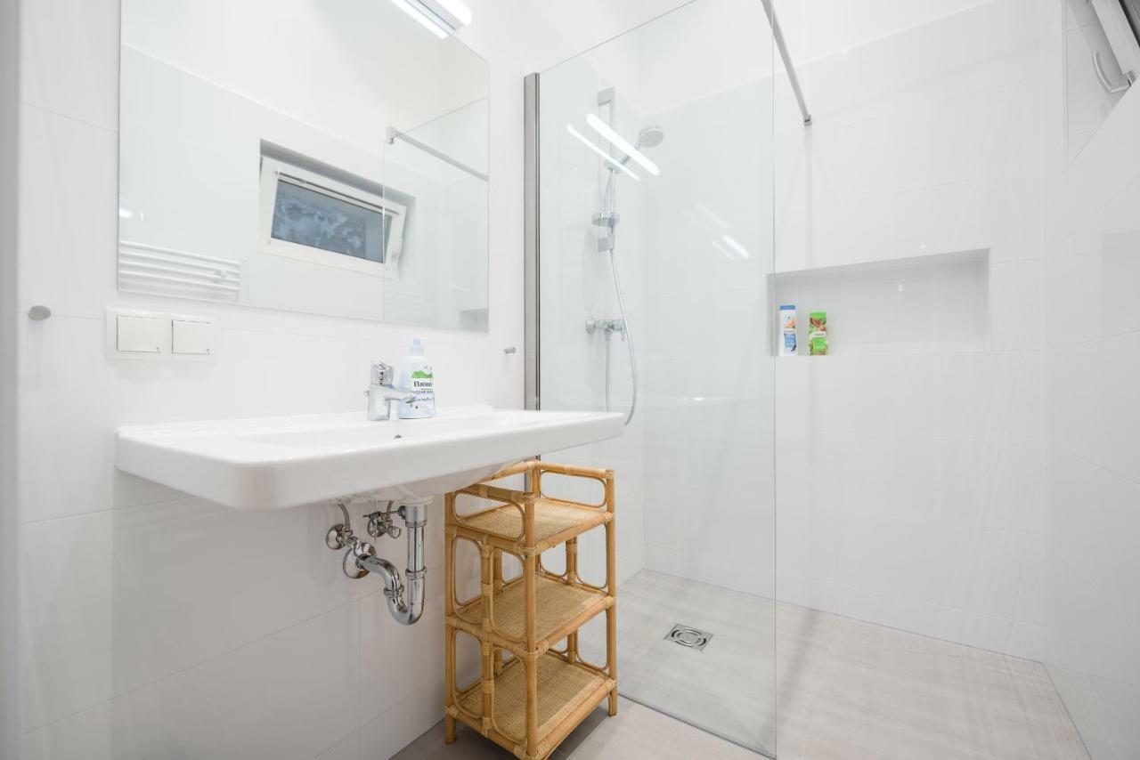 Grand Soho II Apartment Wenen Buitenkant foto